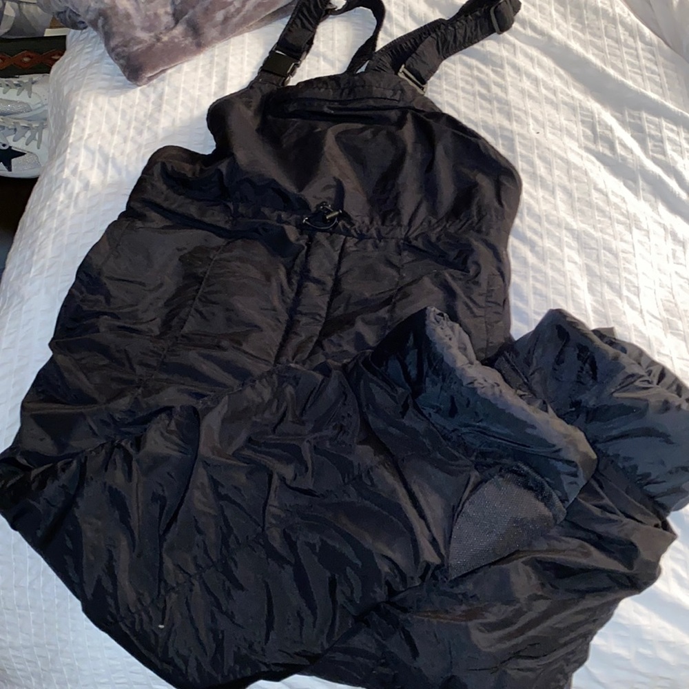Snow suit size X-large